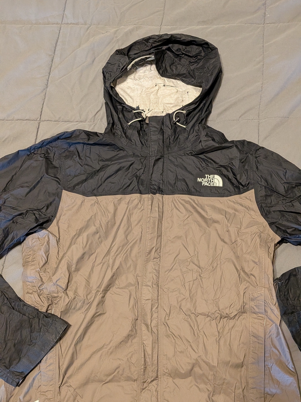 The North Face Men's L Two-Tone Hooded Windbreaker Jacket - Black & Tan